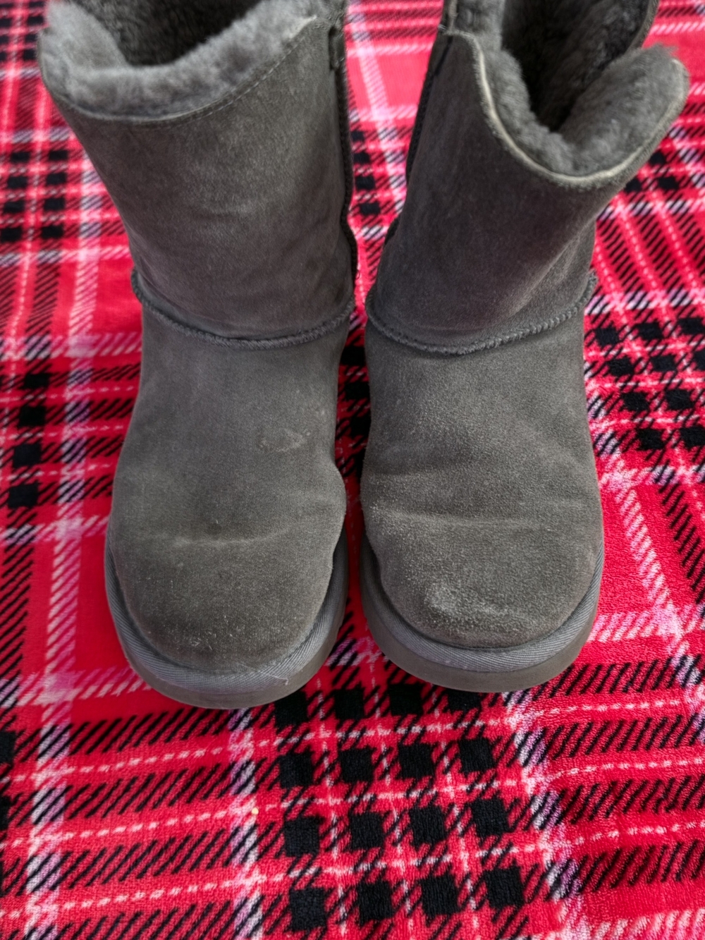 UGG Classic Short Suede Ankle Boots in Dark Gray